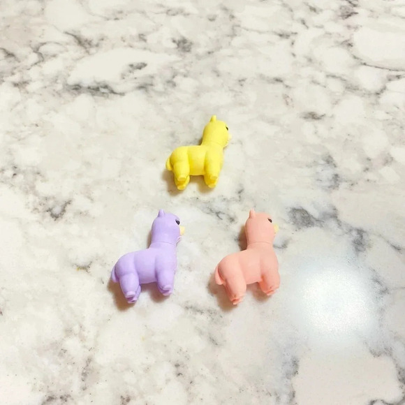 3/$20 🌸 Puzzle Eraser Set - Picture 4 of 4